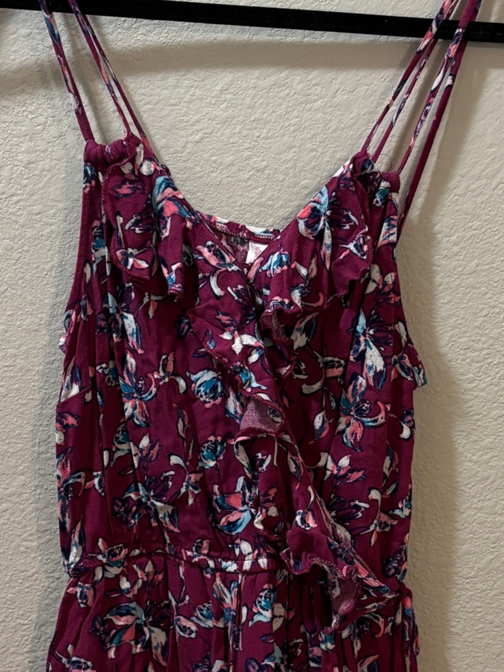 Xhilaration Purple Floral Ruffle Tie Waist Romper Size Medium - Picture 3 of 7